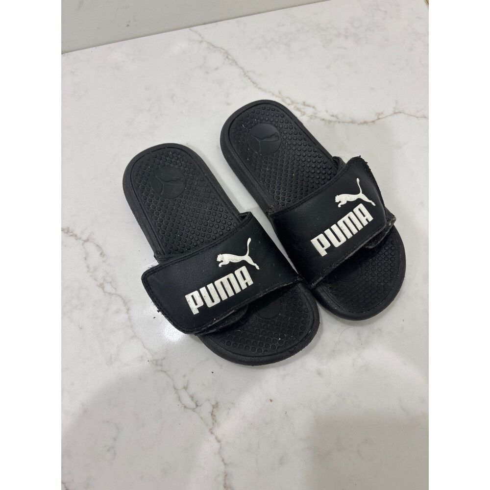 Boys Puma Black Slides